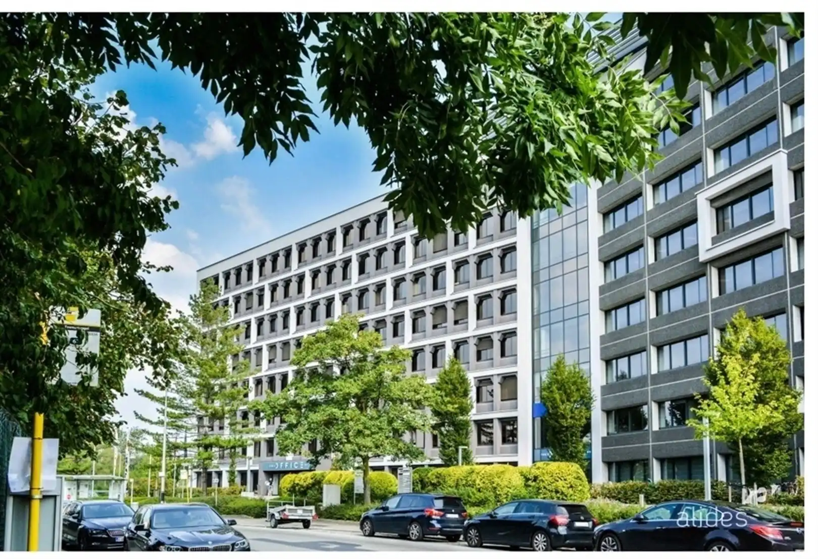 THE OFFICE: kantoren nabij Klaverblad (E17/E40)  foto 2