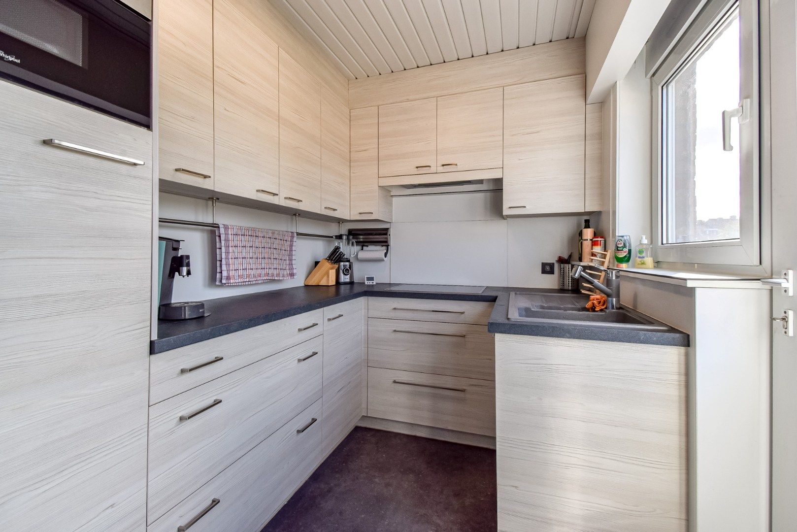 Ruime bel-étage woning met garage, tuin en mogelijkheid tot 4 slaapkamers foto 5