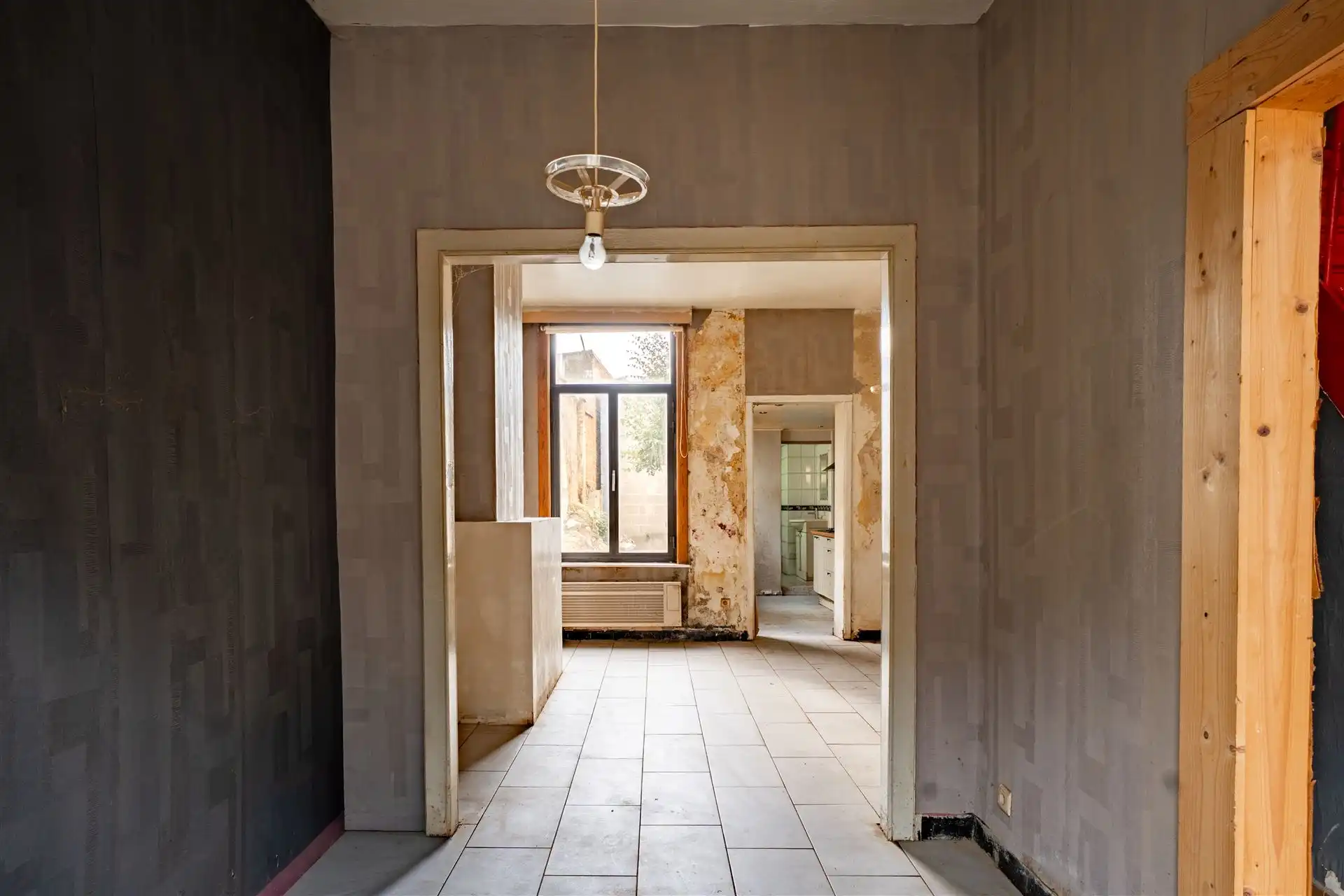 Stadswoning met renovatiepotentieel in hartje Lier foto 6