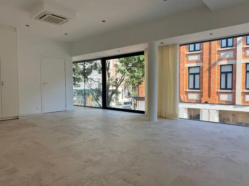 Prachtig gerenoveerd 1-slaapkamerappartement in&nbsp;het hart van&nbsp;Hasselt! foto 6