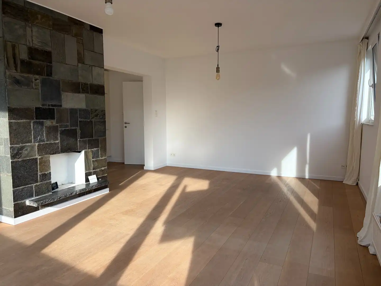 Uniek appartement met 2 slaapkamers op topligging in Gent! foto 3