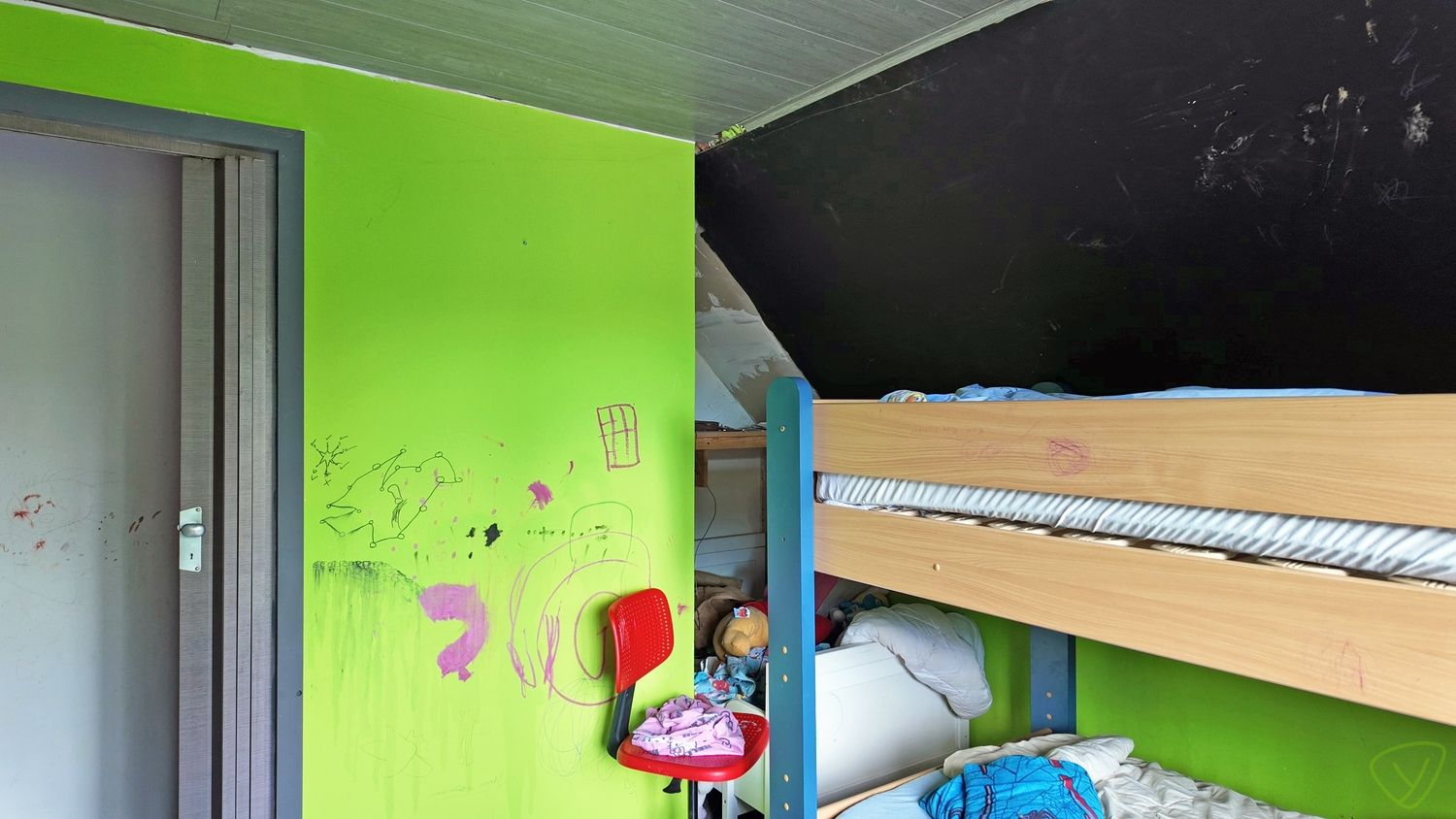 Te renoveren woning met veel potentieel op ruim perceel in Kleit foto 13