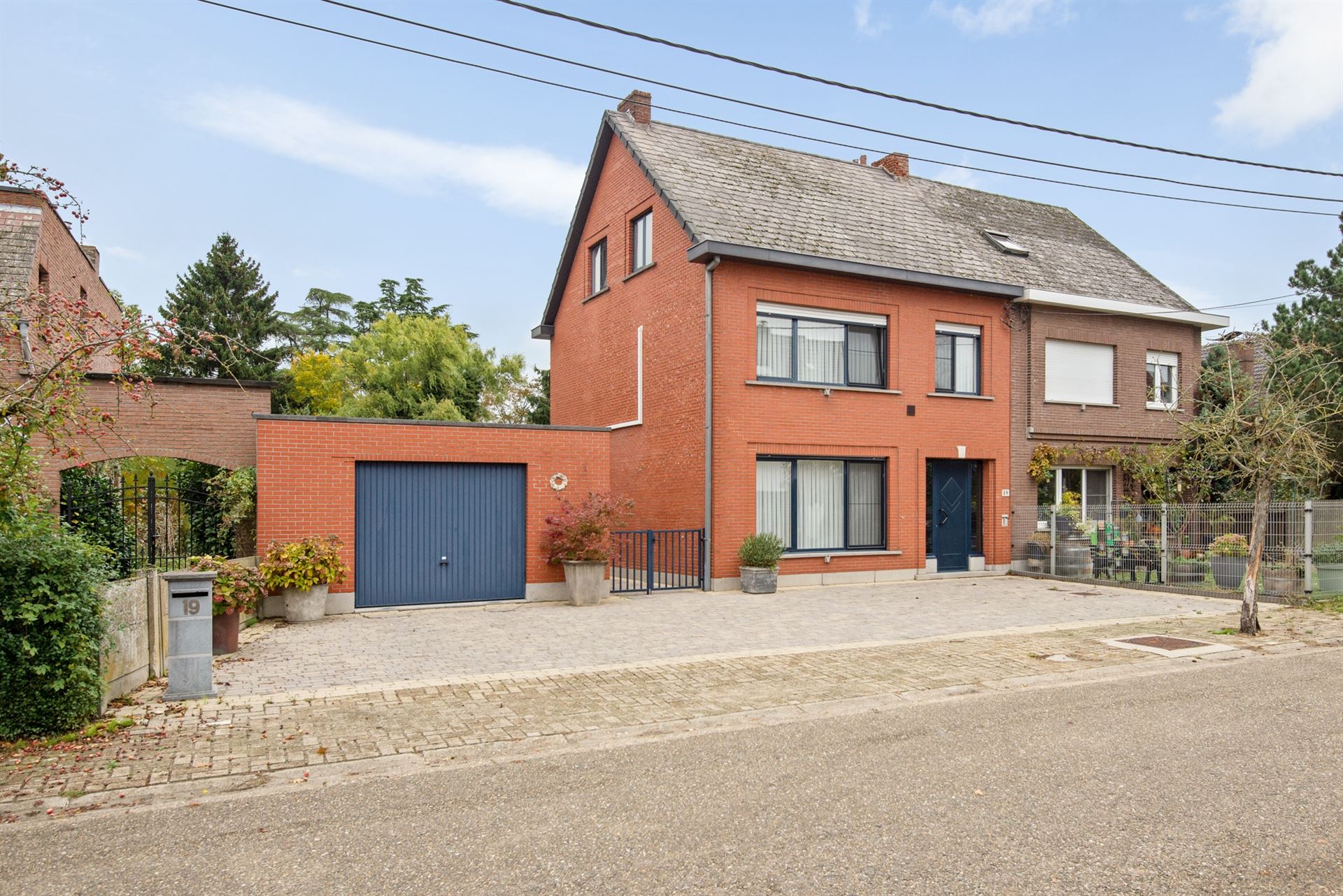 Hoofdfoto van de publicatie: PERFECT ONDERHOUDEN WONING TE KOOP MET 4 SLPK