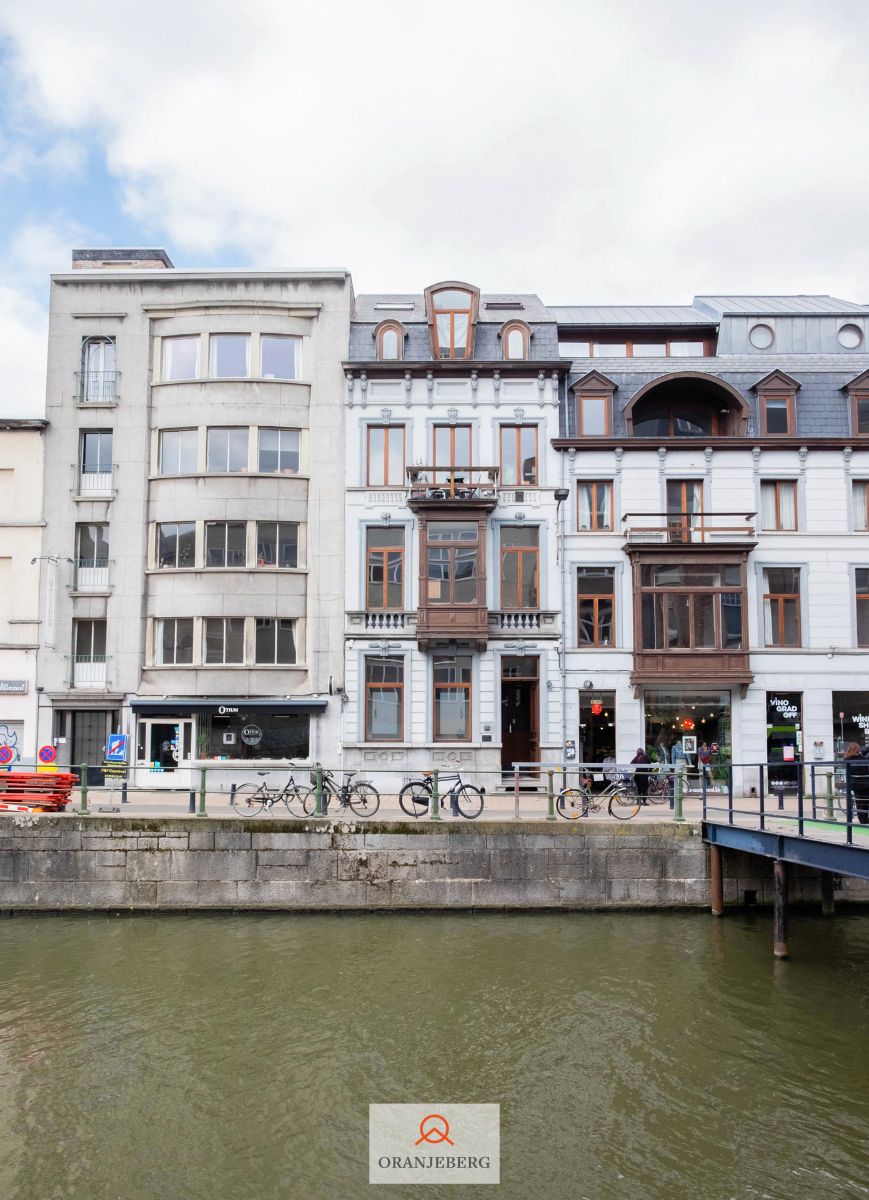 TOP gelegen 1 slaapkamerappartement met terras. foto {{pictureIndex}}