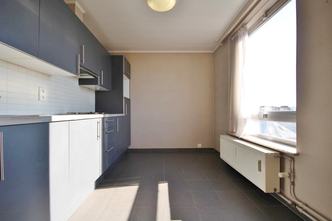 Gunstig gelegen appartement met 2 slaapkamers foto 10