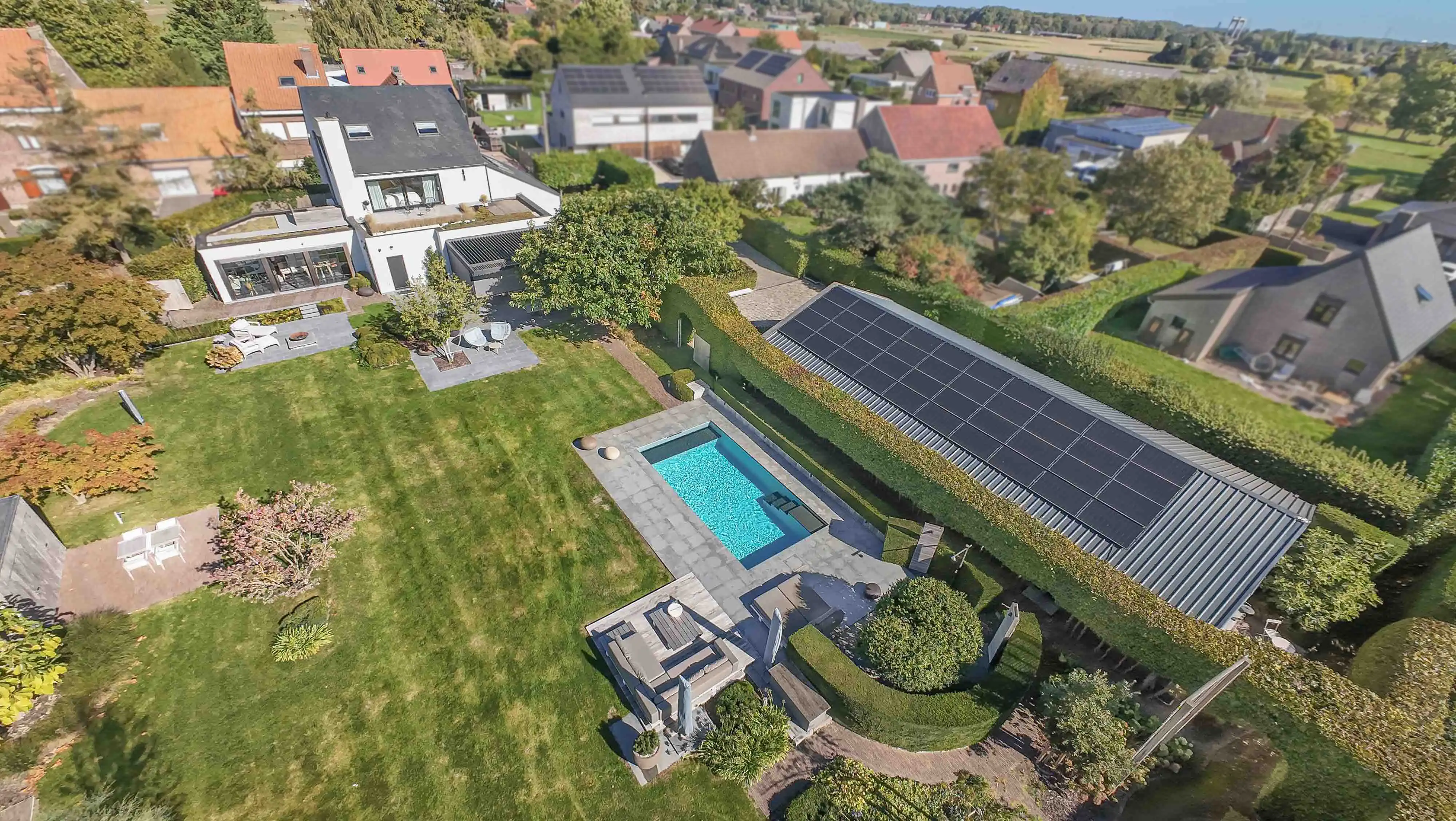 Sublieme en multifunctionele eigendom met exclusieve tuin foto 36