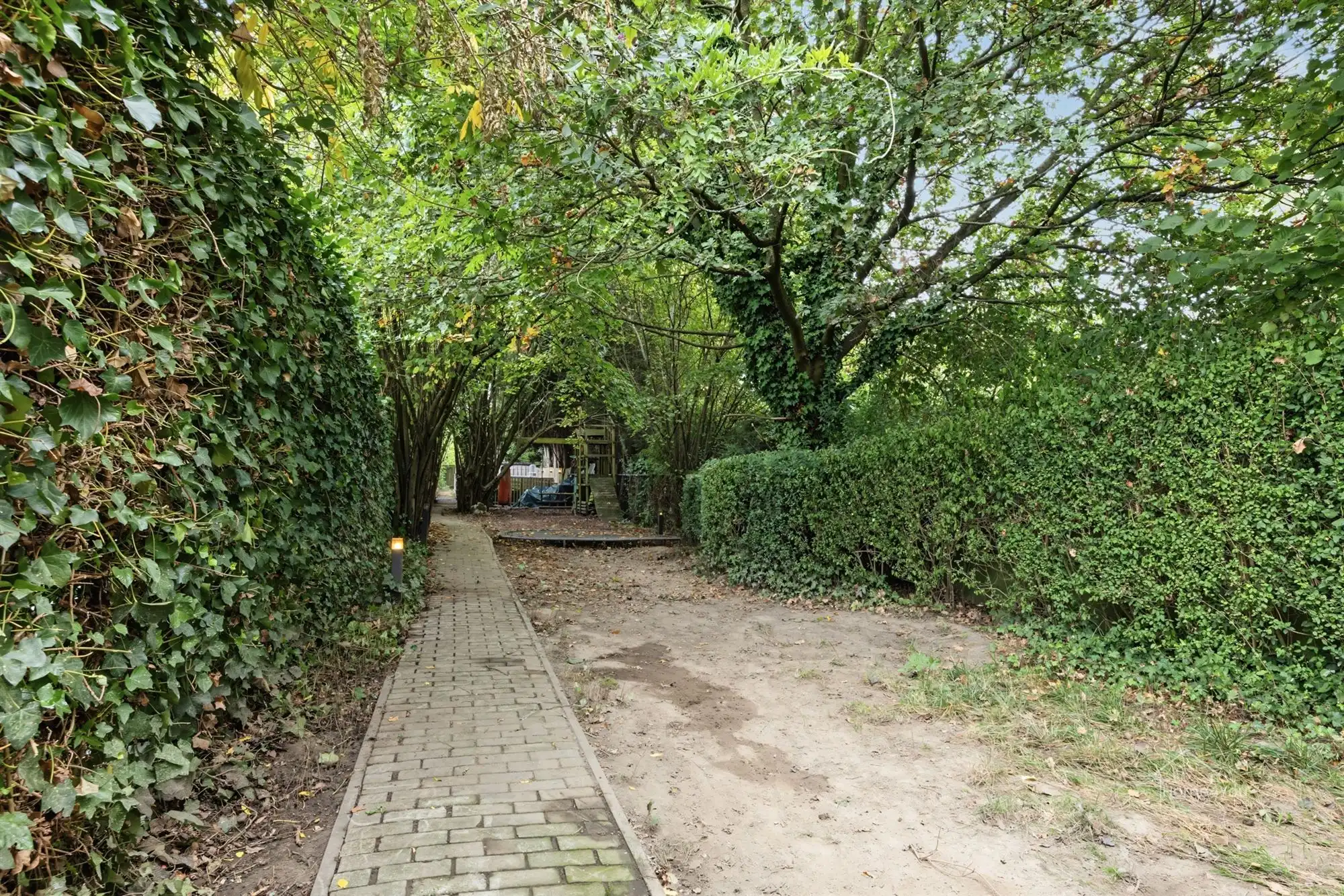 HOB met 4 slpk, woonunit + diepe tuin foto 23