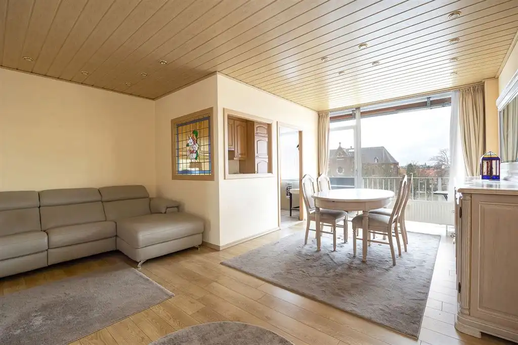 Instapklaar appartement met terras foto {{pictureIndex}}