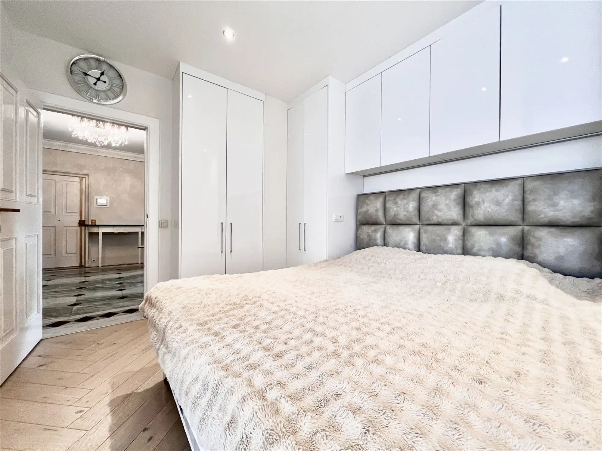 Exclusief en luxueus appartement in een prestigieus residentieel gebouw foto 12