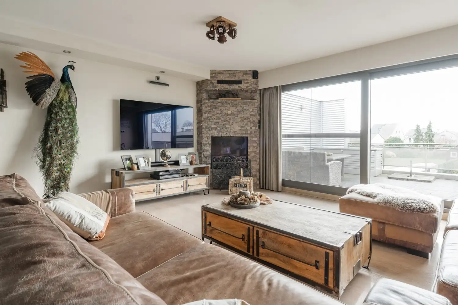 Bekende frituur met super mooi duplex appartement en zwembad te Achel foto 33