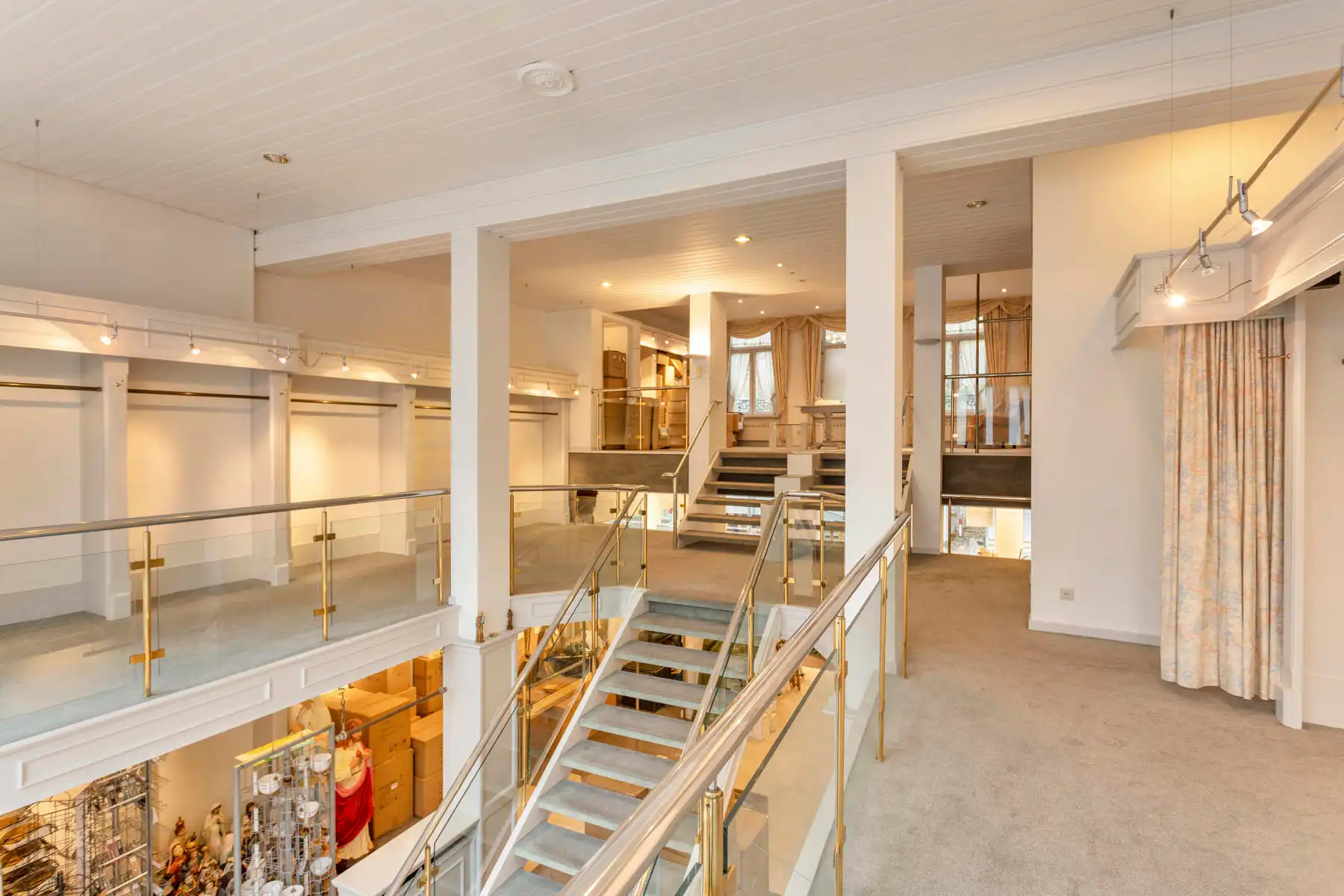 Prachtig (handels)pand met vele mogelijkheden op toplocatie! foto 16