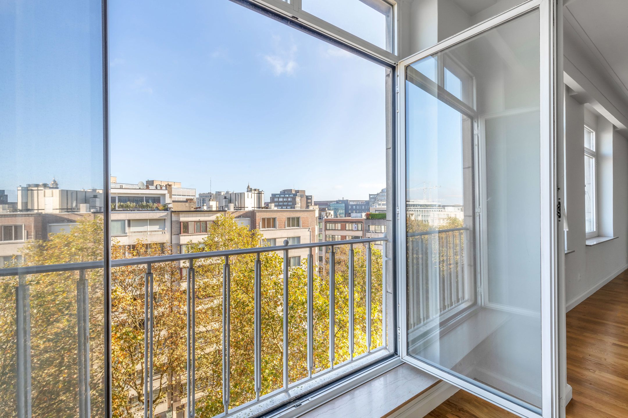 Riant licht appartement vlakbij Stadspark en centrum foto 7