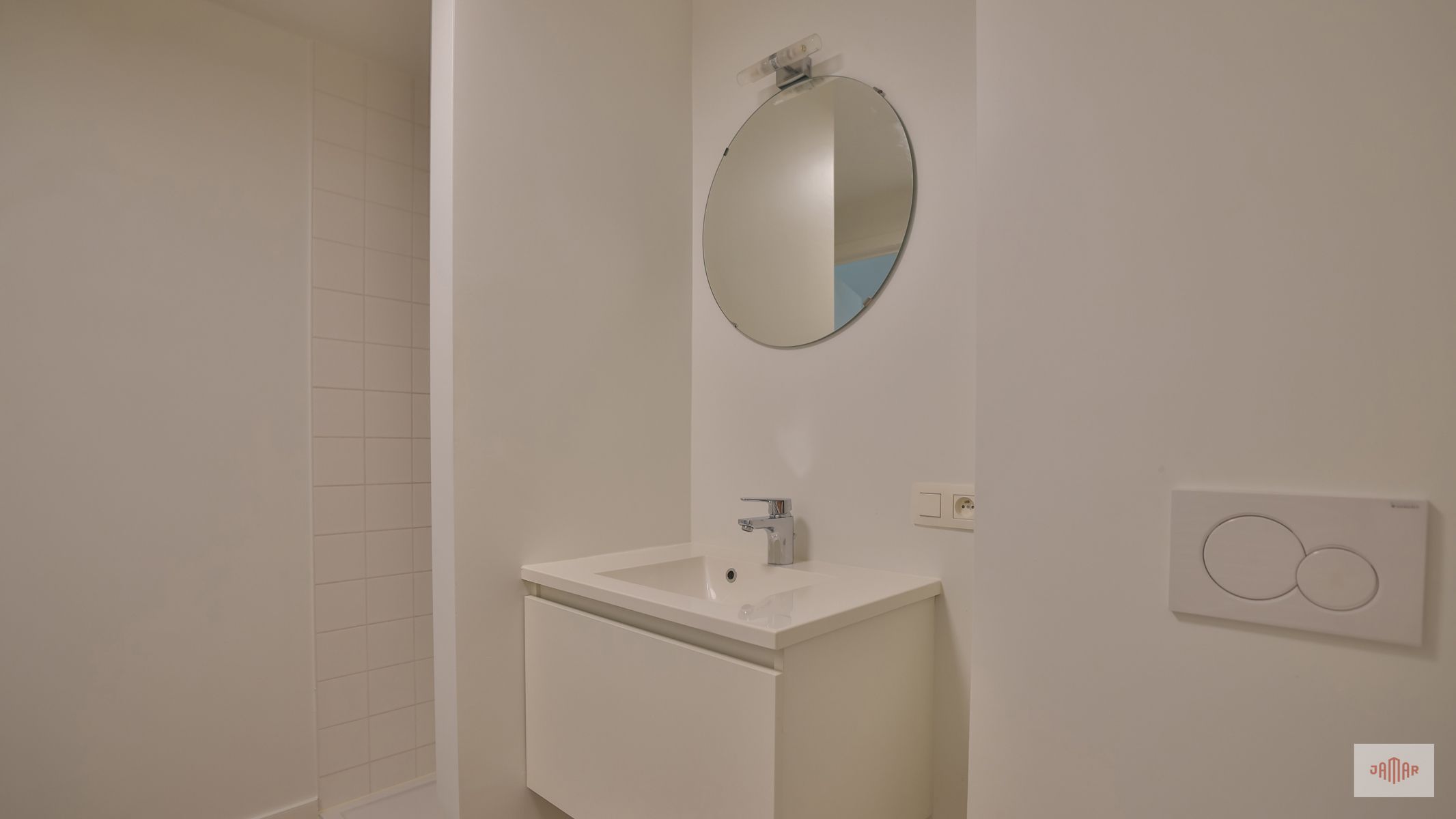 Doorzonstudio in Funky-Left met voorzieningen! foto 6