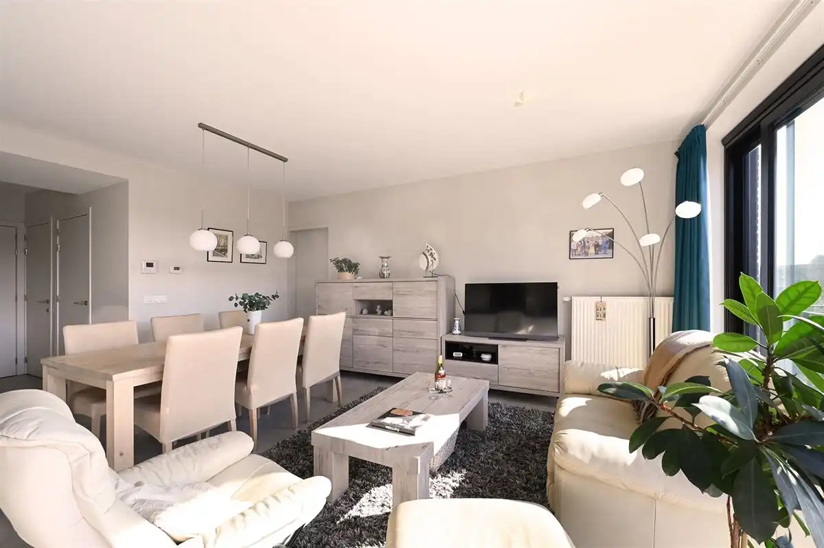 Centraal gelegen appartement met leuk terras foto 7