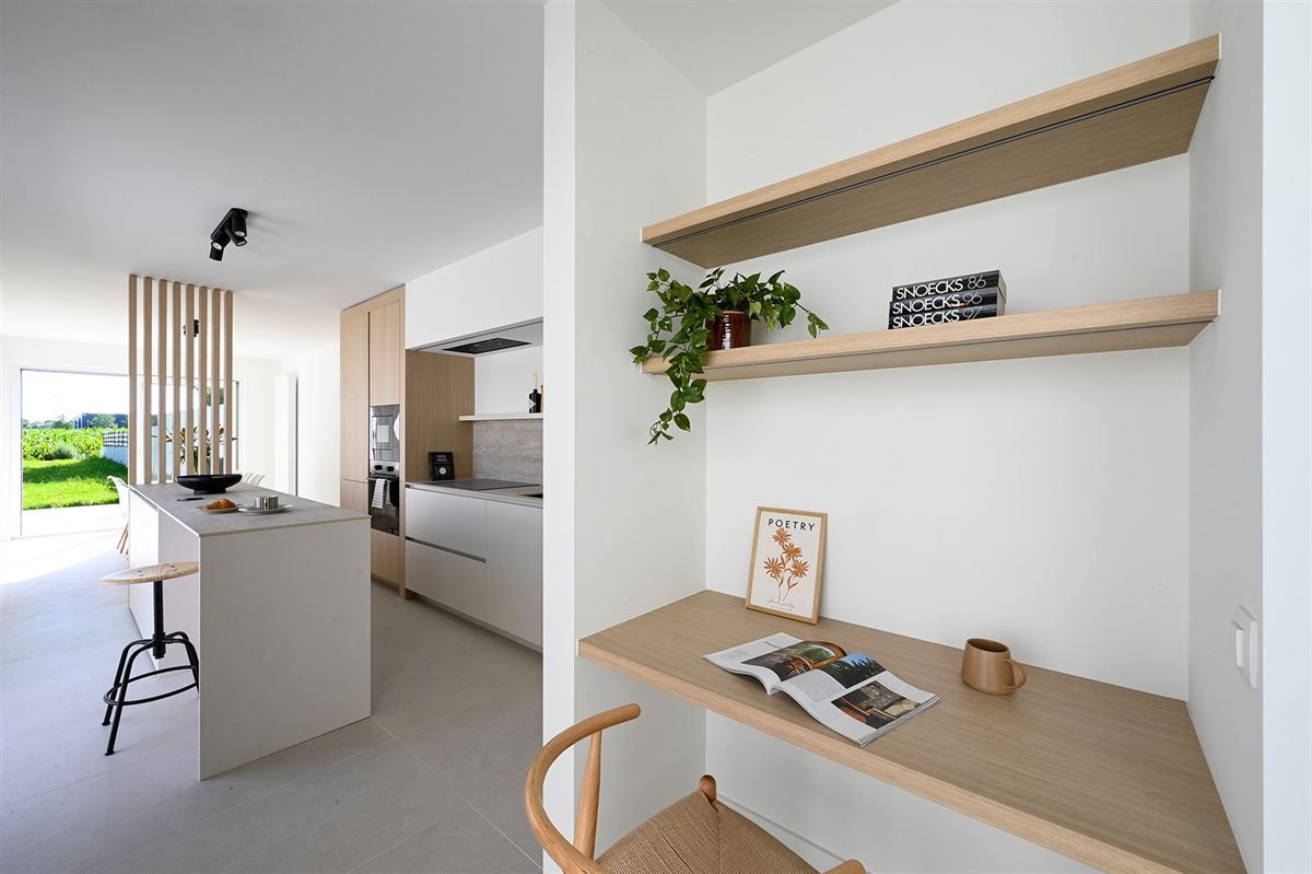 Mooi gerenoveerde woning met tuin en polderzicht foto {{pictureIndex}}