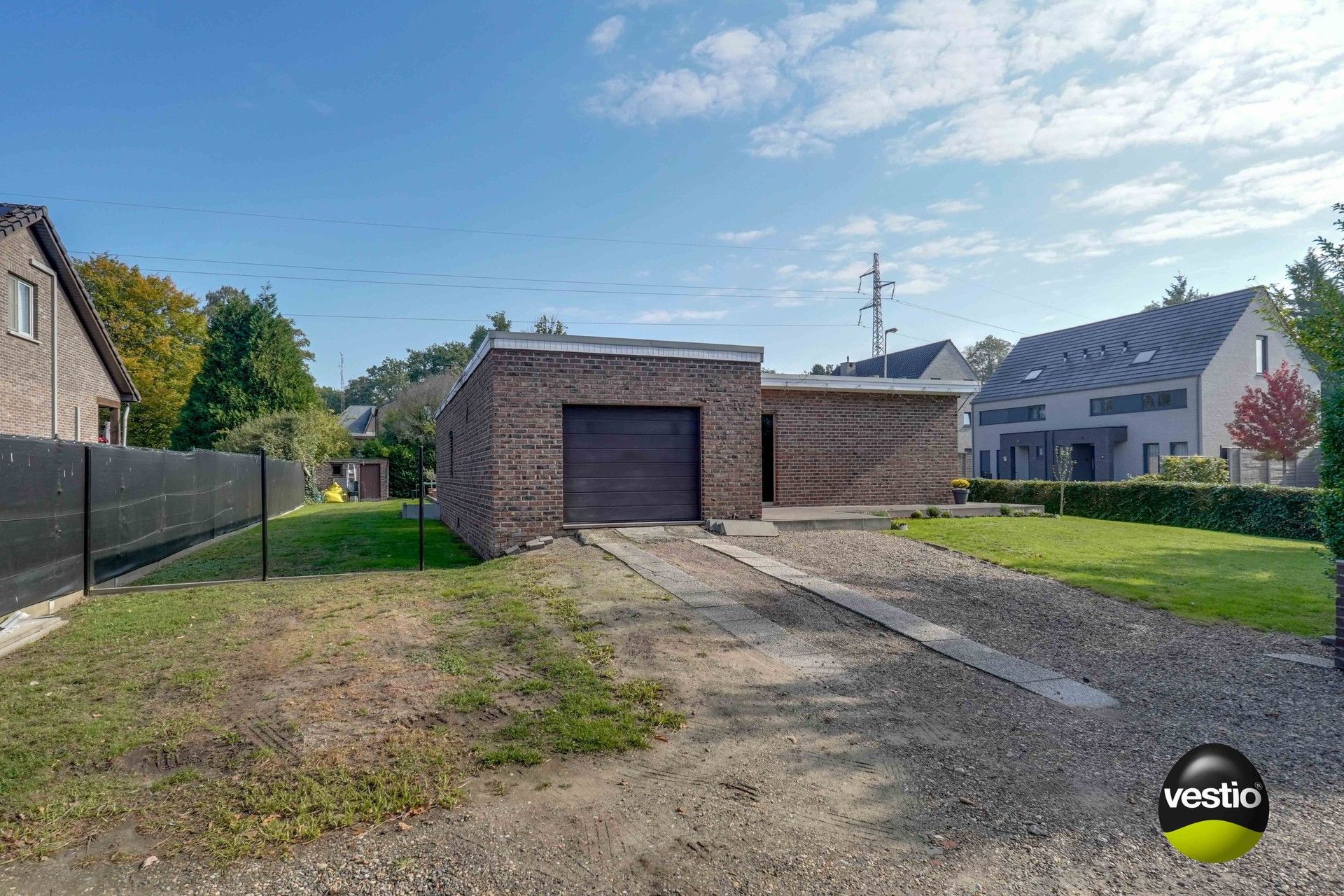 GELIJKVLOERSE BUNGALOW BOORDEVOL POTENTIEEL foto 27