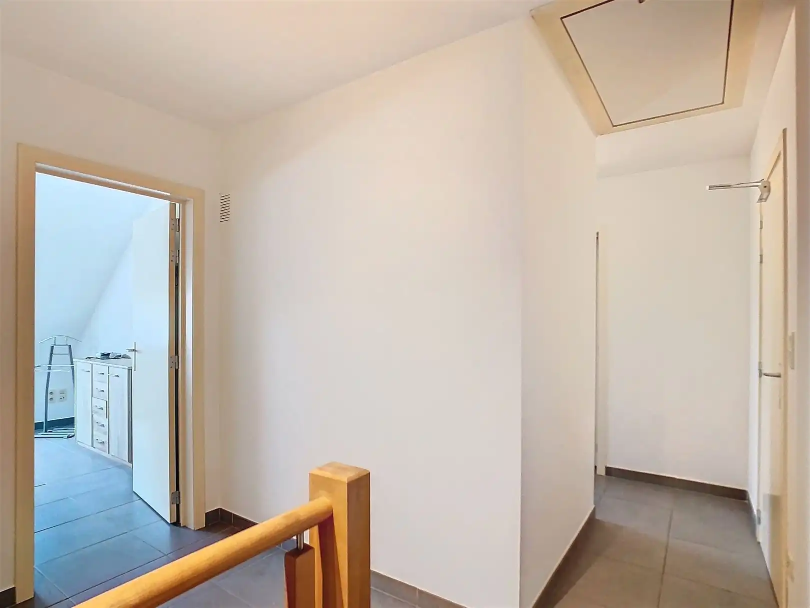 Ruim appartement met tuin en staanplaats foto 8
