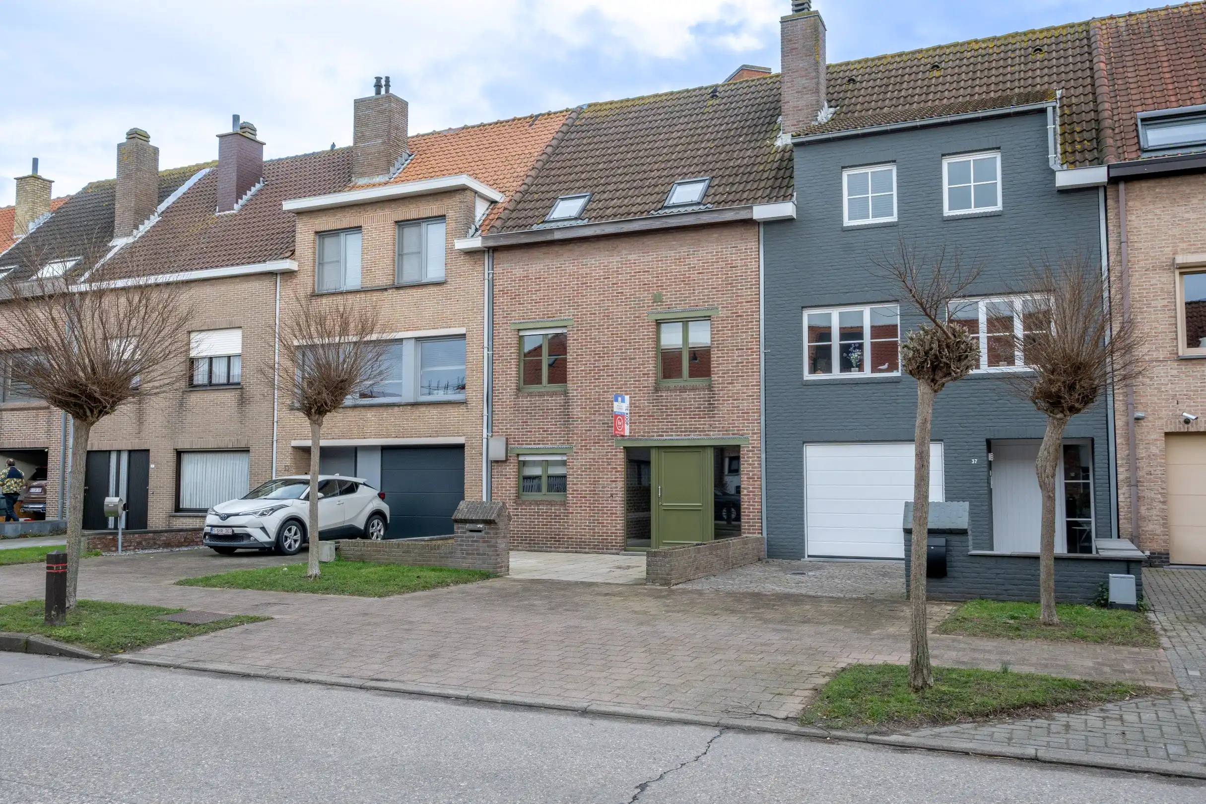 Moderne stadswoning met parking & tuin te Heist foto 24