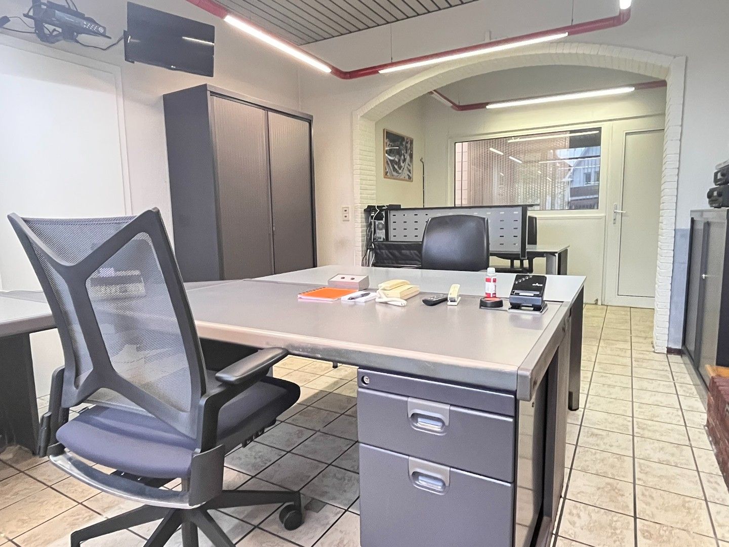 Gelijkvloerse koel- en handelsruimtes met laad- en loskade foto 27