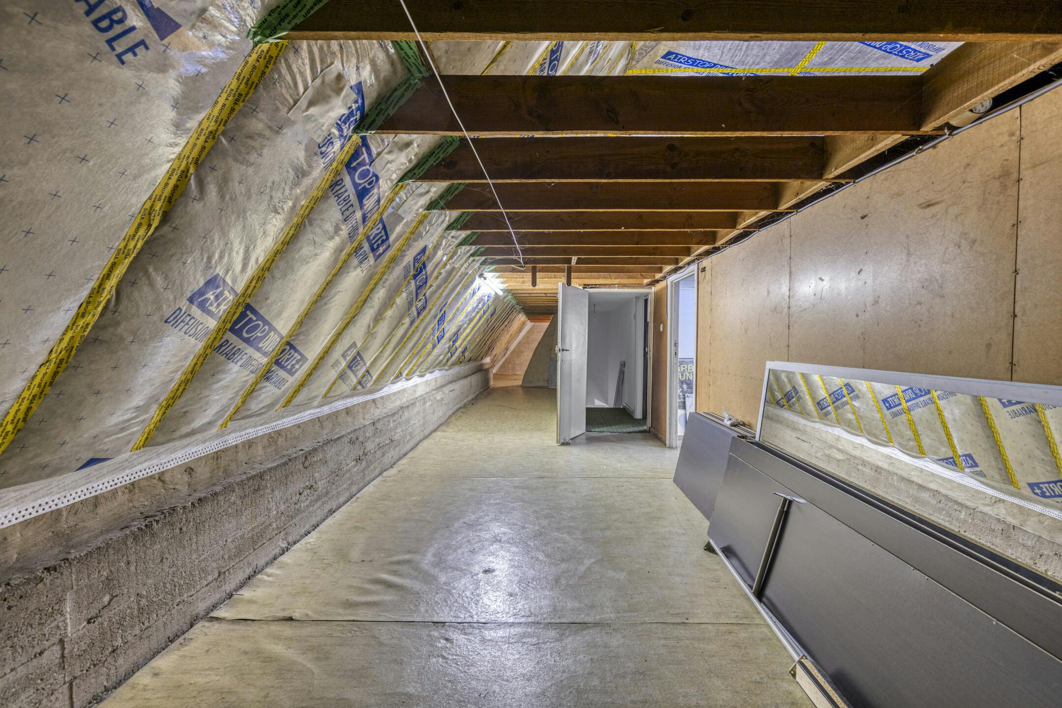 Riante architectenwoning met 6 slaapkamers te koop in Zedelgem foto 21