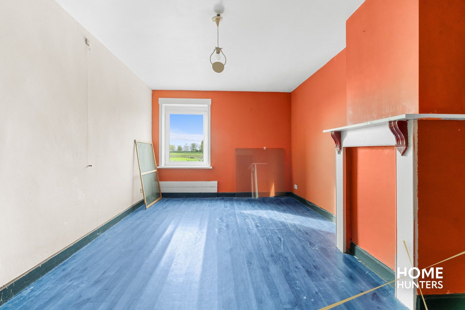 Renovatieproject met 4 slaapkamers, garage en ruime tuin foto 15