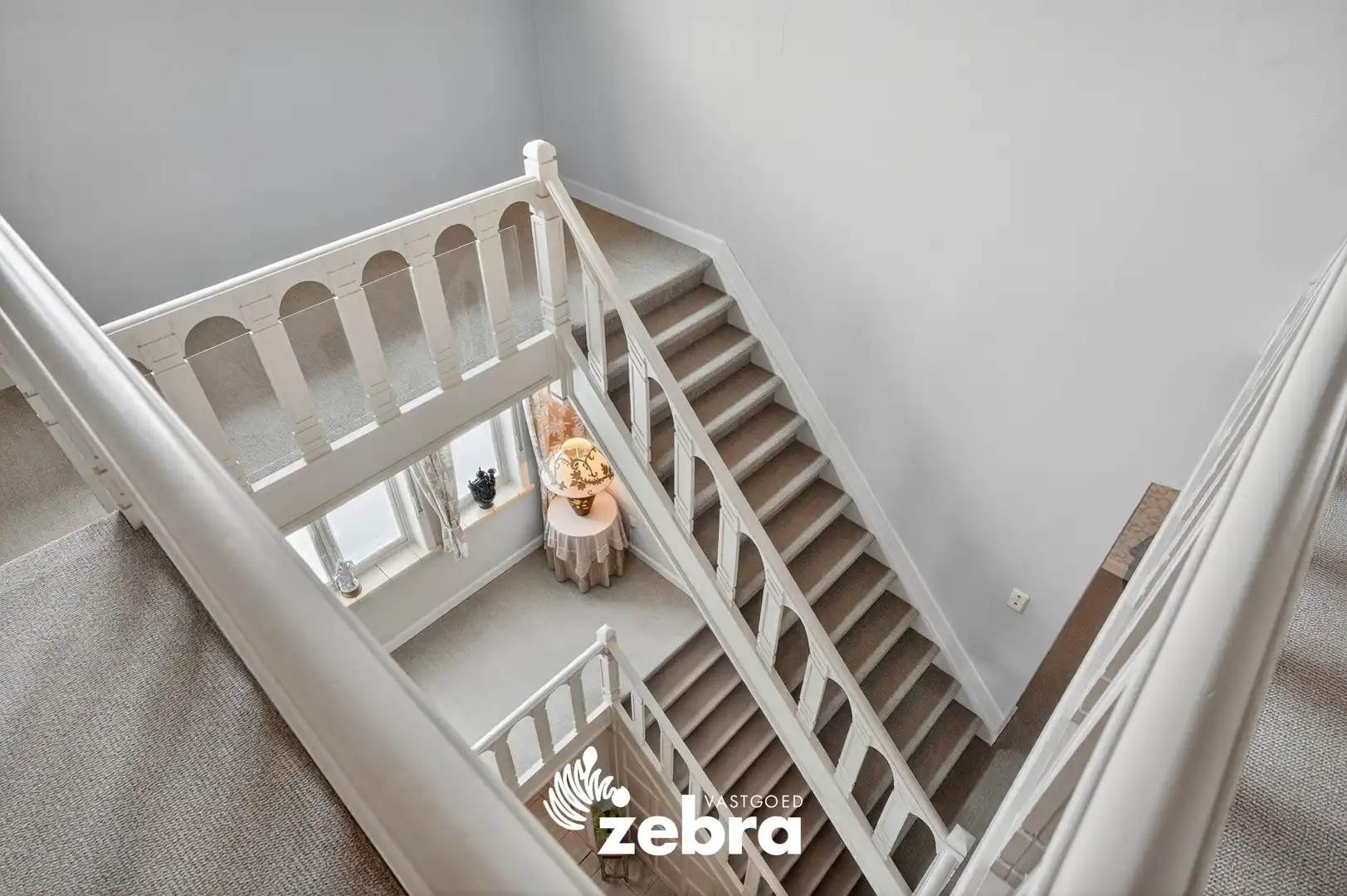 Unieke burgemeesterswoning met authentieke charme, 6 slaapkamers en grote tuin nabij IJzer te Roesbrugge! foto 41