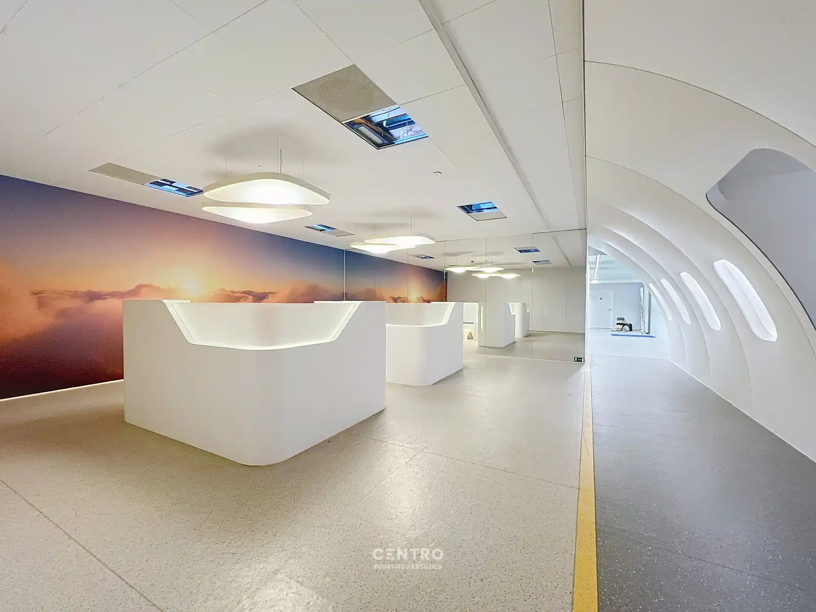 TOONZAAL van 1.000m² met optioneel MAGAZIJN en private PARKING vlak bij de RING van Poperinge ! foto 16