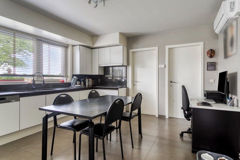 Charmante gelijkvloerse woning met ruime tuin in rustige buurt TE KOOP in Wielsbeke! foto 11