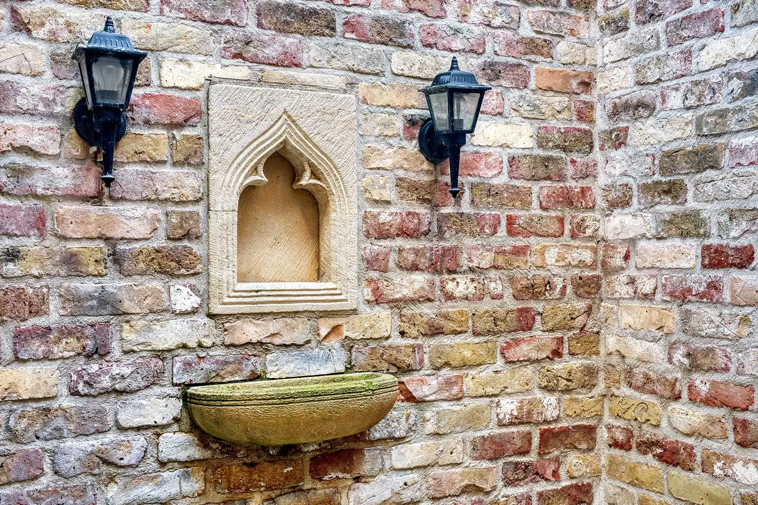 Brugge centrum, in charmante rustige straat,  NETTE KARAKTERVOLLE KNUSSE STADSWONING met patio en 2 ruime slaapkamers foto 22