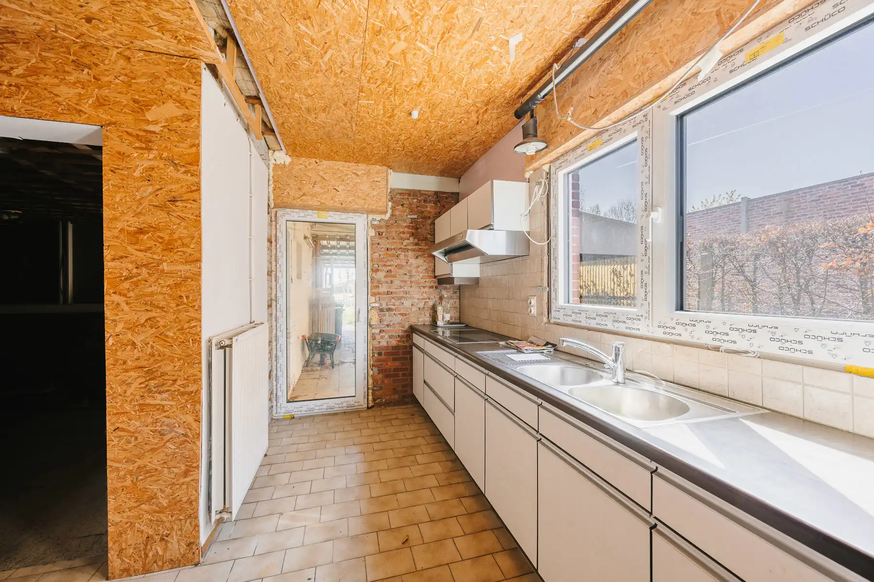 Woning met mogelijkheid tot handelszaak en weide van 3109 m² foto 6