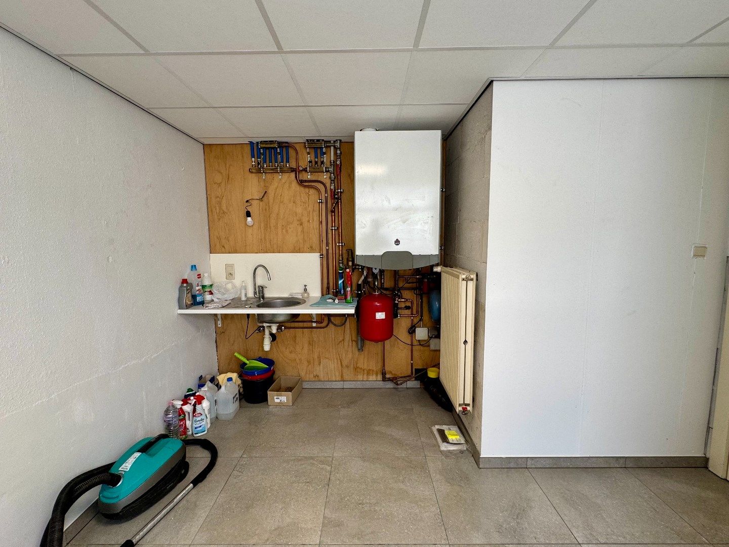 INSTAPKLARE WONING MET 3 SLPKS, TUIN EN OPRIT foto 17