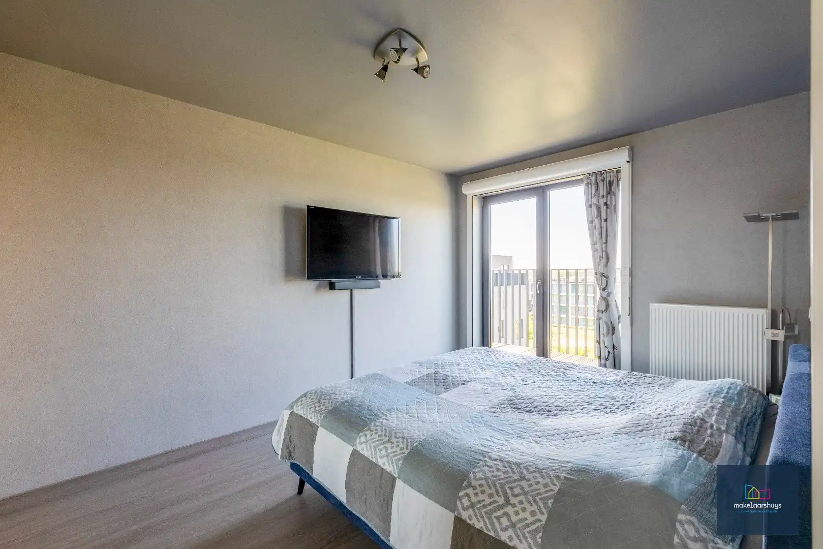 Penthouse met 2 slp. ruim terras, 2 st.plaatsen & kelder foto 12