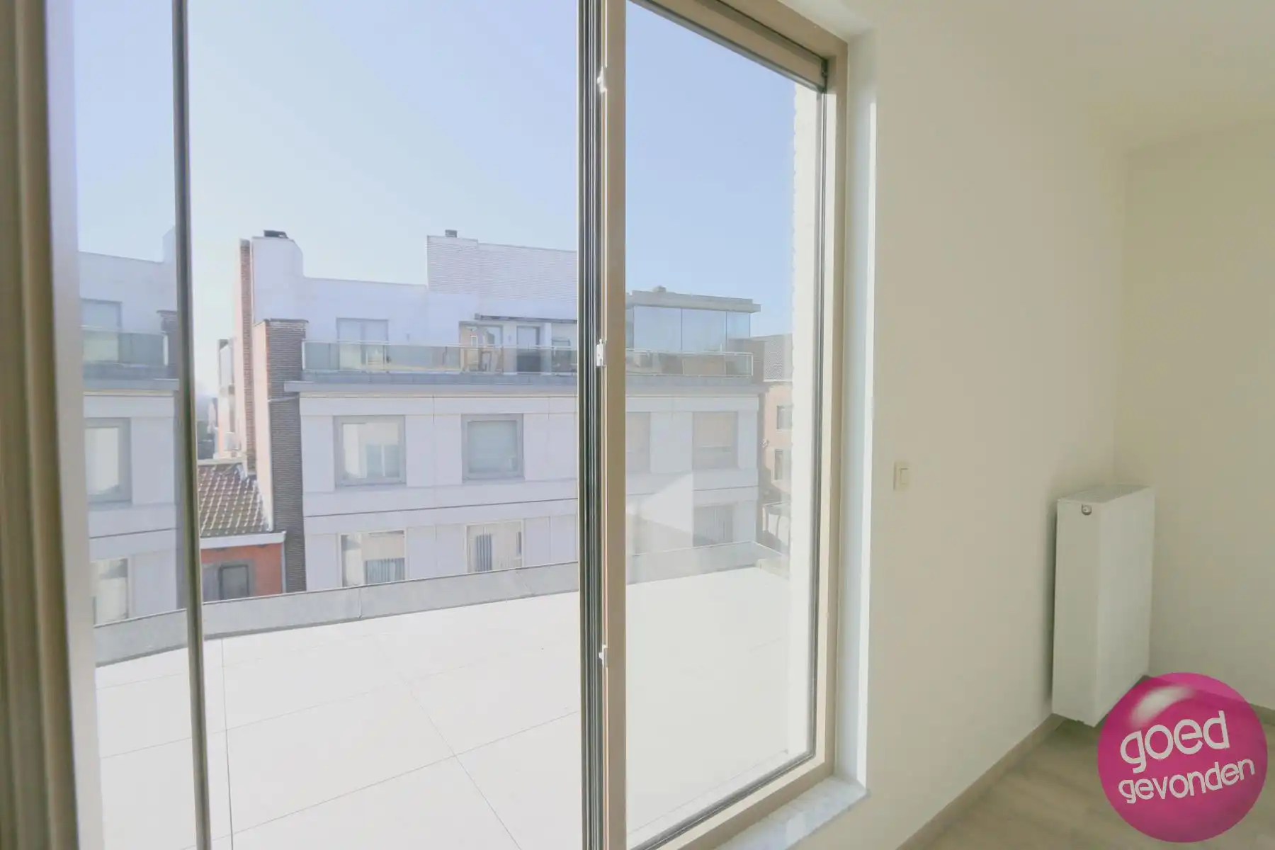 App 1 slk - terras - volledig vernieuwd - centraal foto 11
