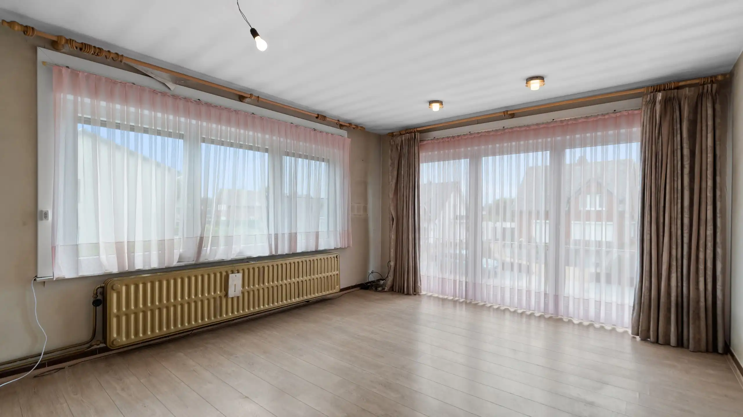 AVERBODE - Bel-Etage woning op groot perceel (tot. +/- 85a) foto 11