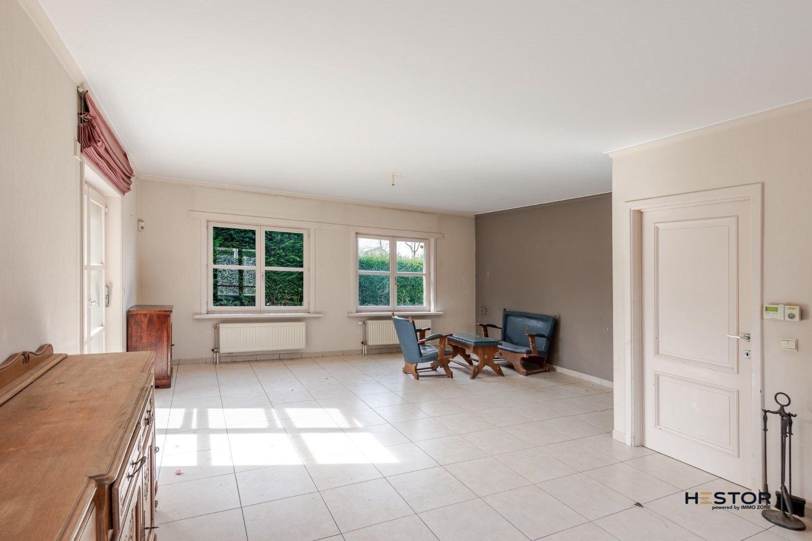 Commercieel gelegen woning met veel mogelijkheden foto 15