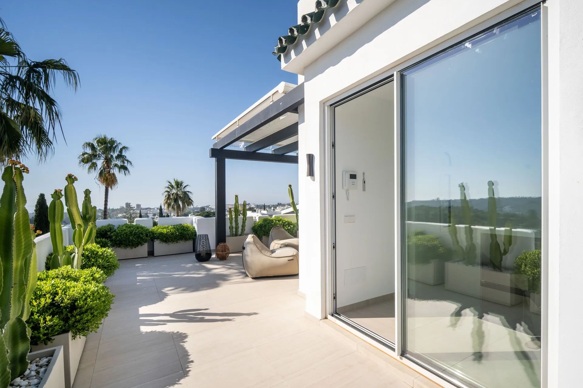 Ongekende luxe en perfecte locatie: prachtige vakantiewoning in Nueva Andalucia foto 18