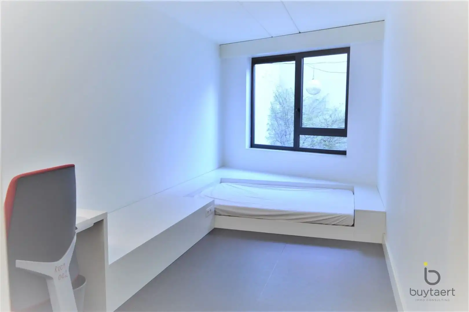 Gelijkvloers gemeubeld KOT te koop nabij de Universiteiten te Antwerpen! foto 3