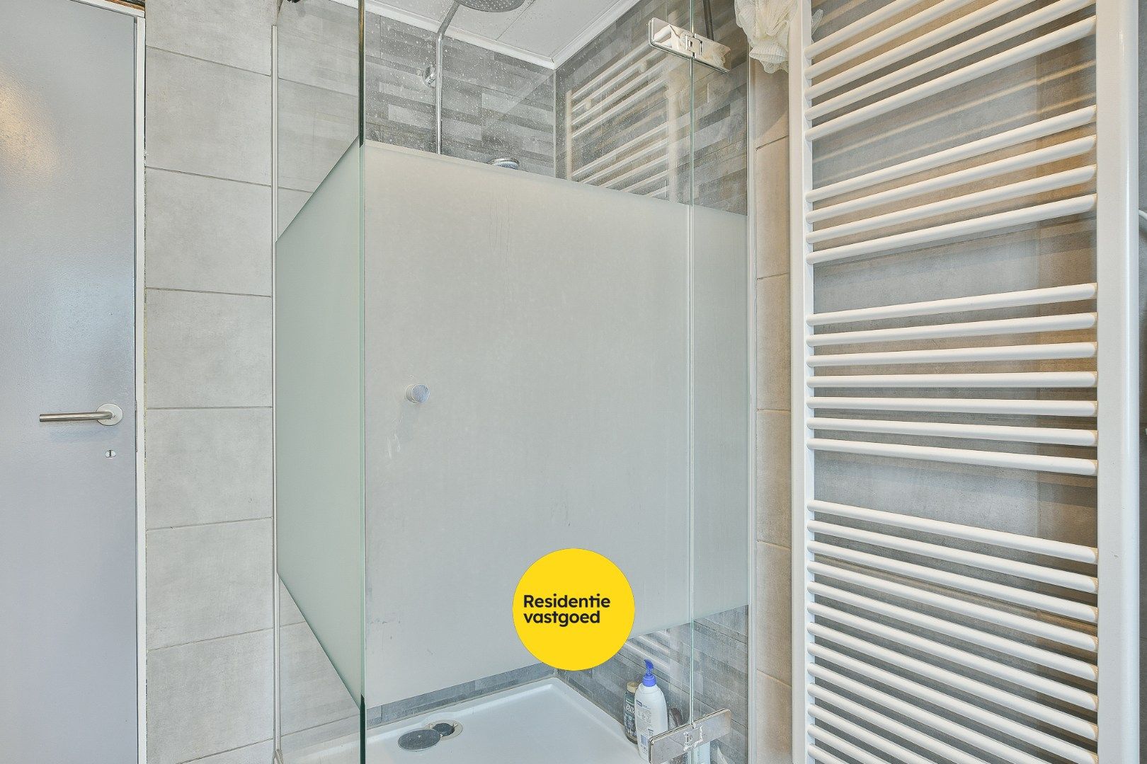 Te renoveren woning in het centrum van Veldegem foto 14