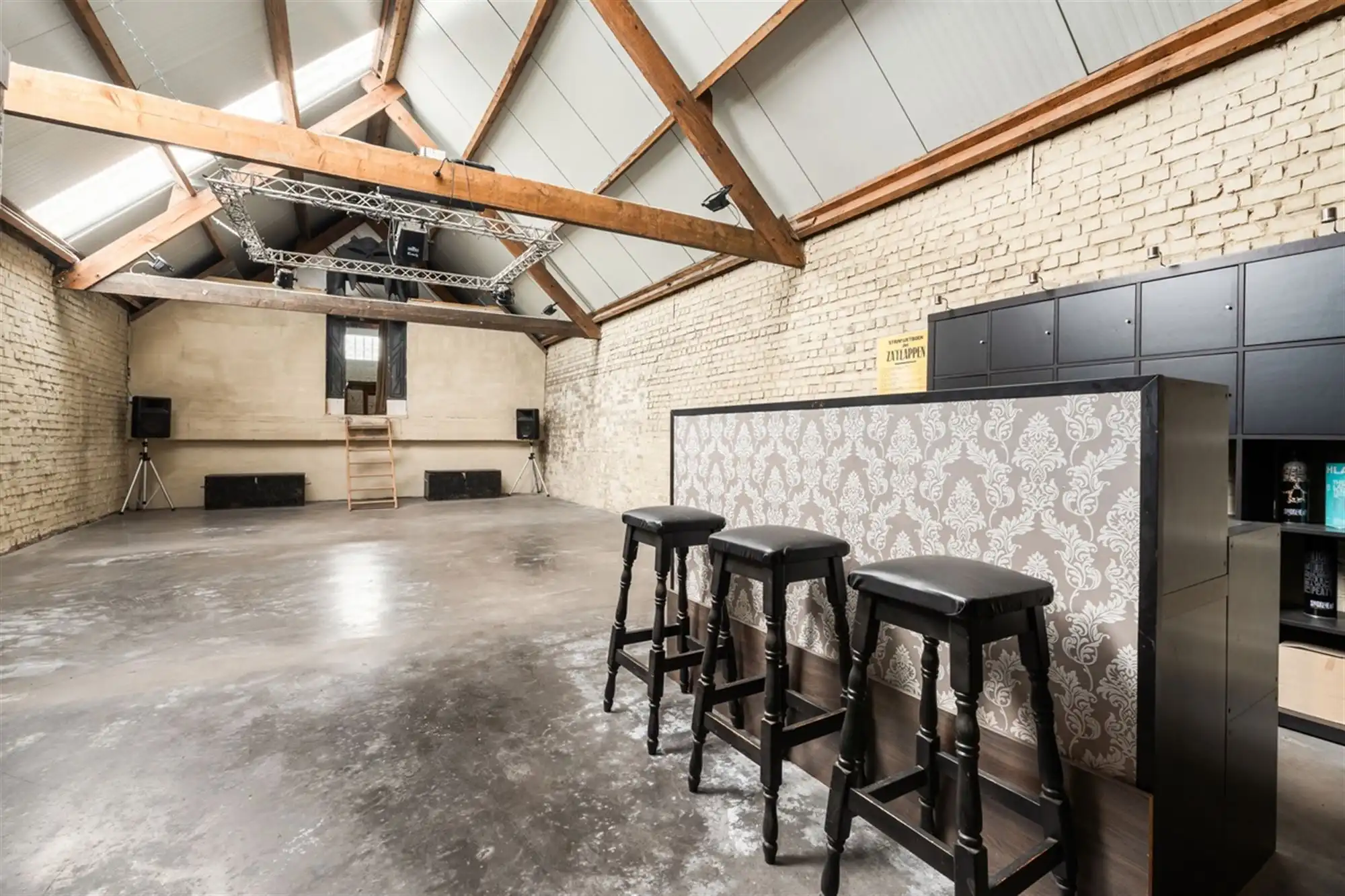 RUIME WONING met grote GARAGE/LOODS/MULTIFUNCTIONELE RUIMTE foto 30