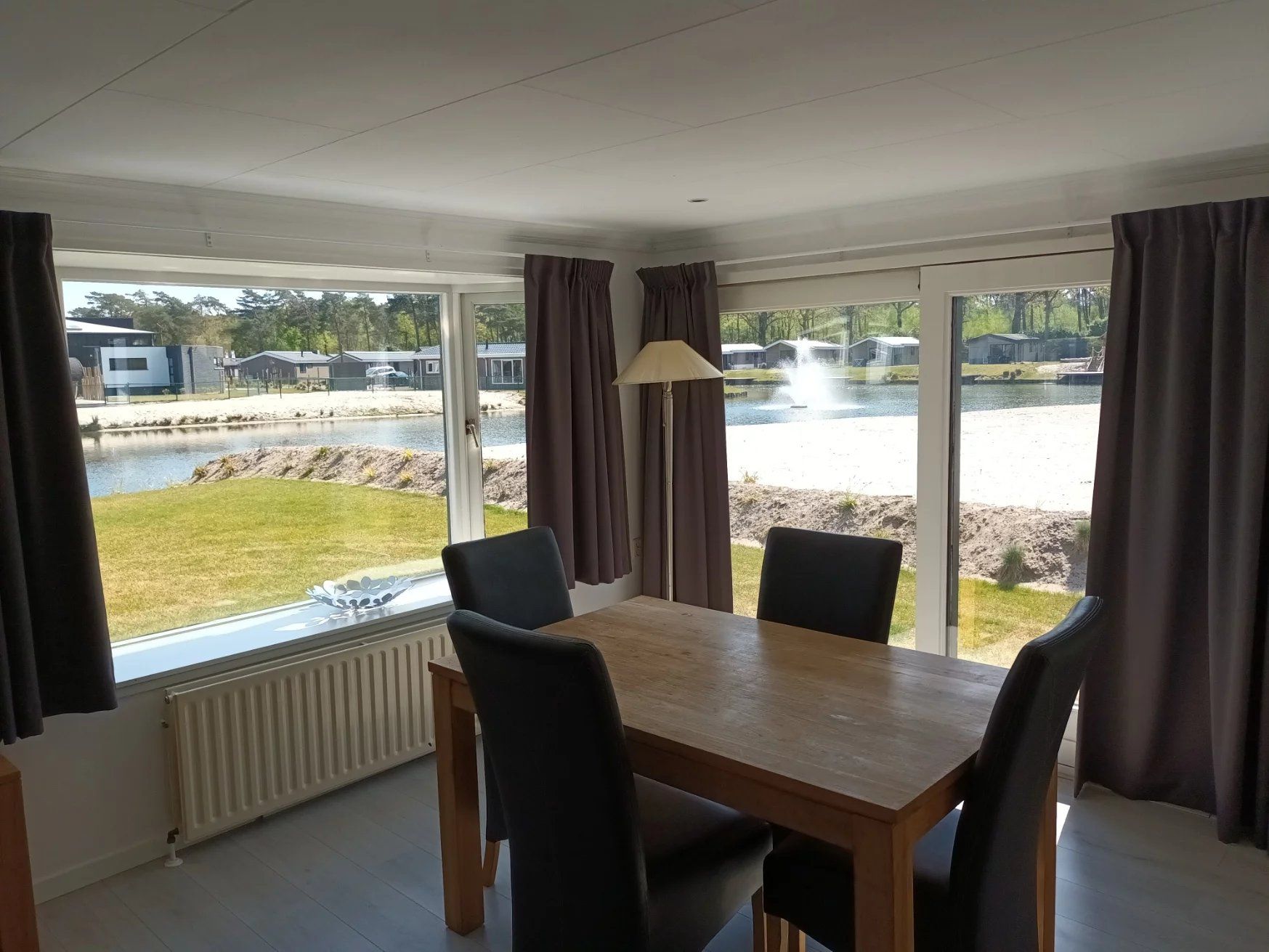 ruime chalet voor 4 personen op vakantiepark Europarcs te Mol foto 19