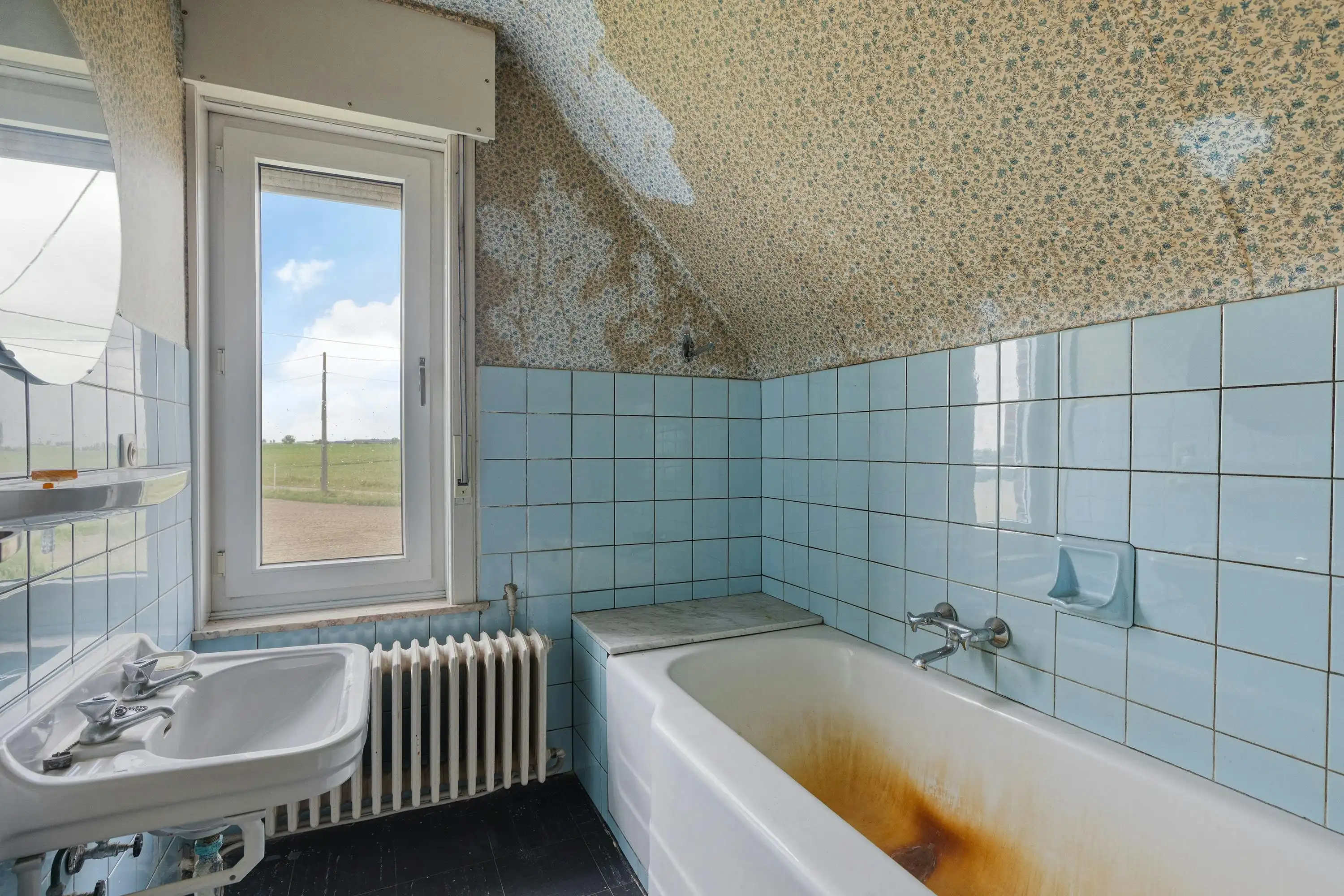 Te renoveren woning met opslag en landelijk zicht op 3635m² foto 18