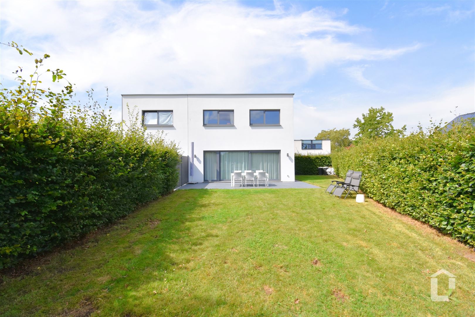 Lichtrijke moderne woning in rustige woonwijk te Eke foto 12