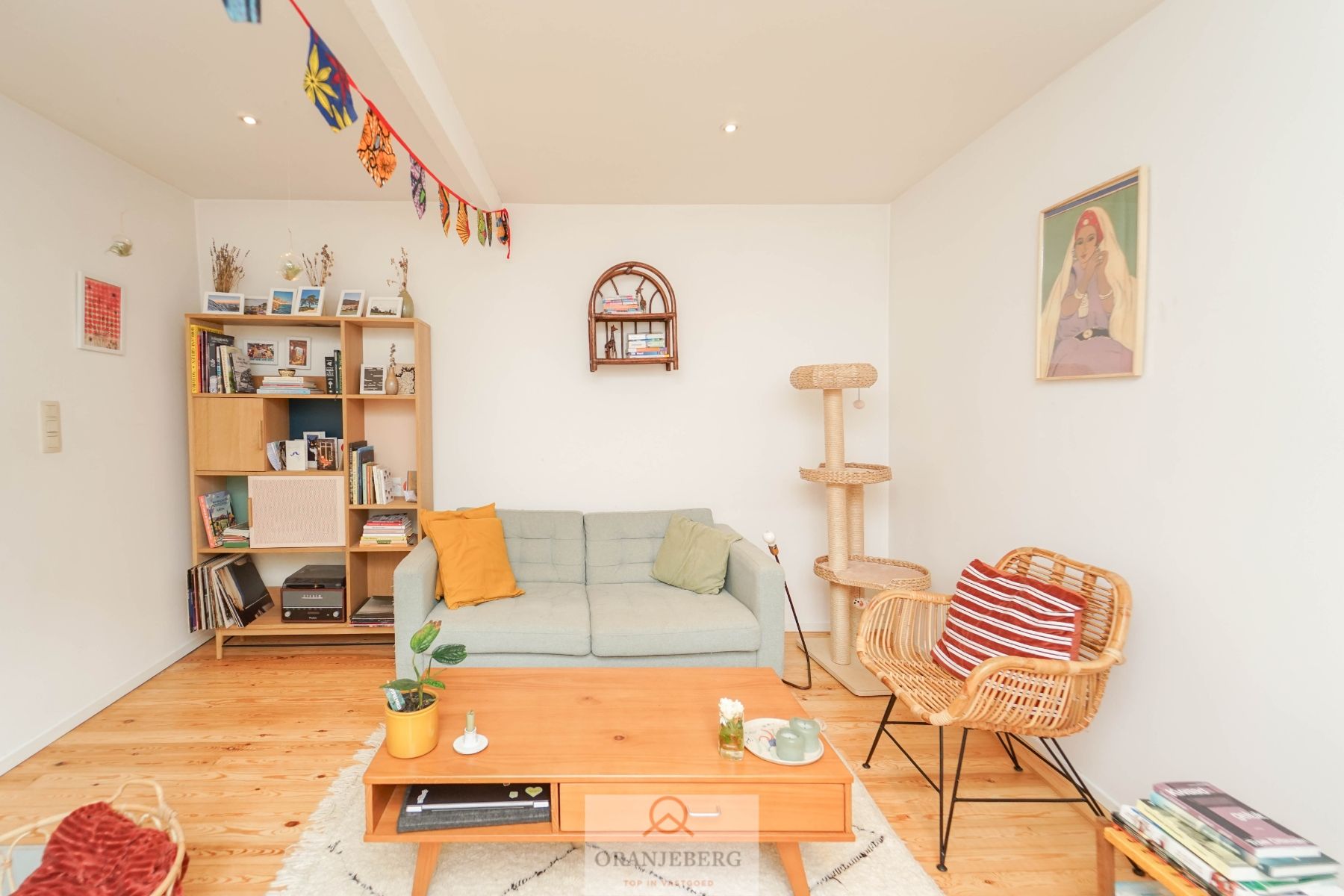 Charmante gerenoveerde woning met terras op topligging! foto 11