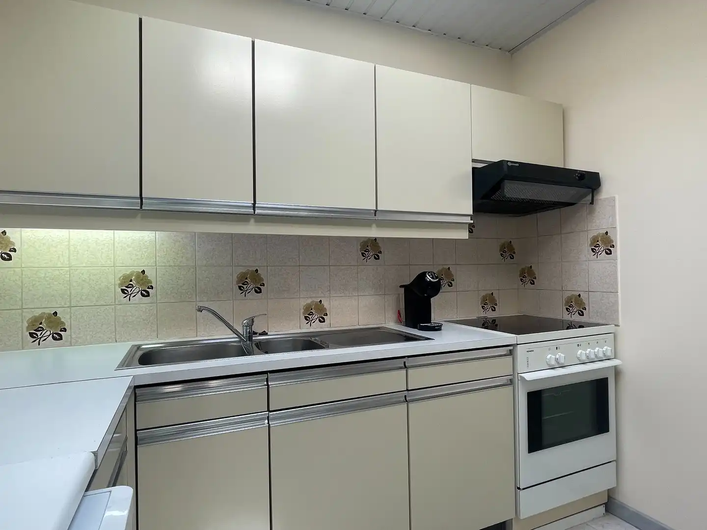 Mooi 2 slaapkamer appartement met autostaanplaats foto 5