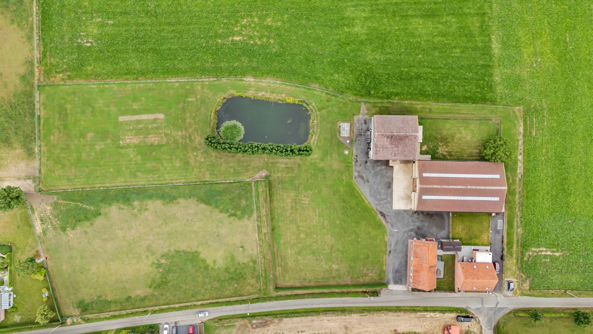 Landelijke woning met ruime loods en grote verzorgde tuin in Moorslede/Slypskapelle foto 16
