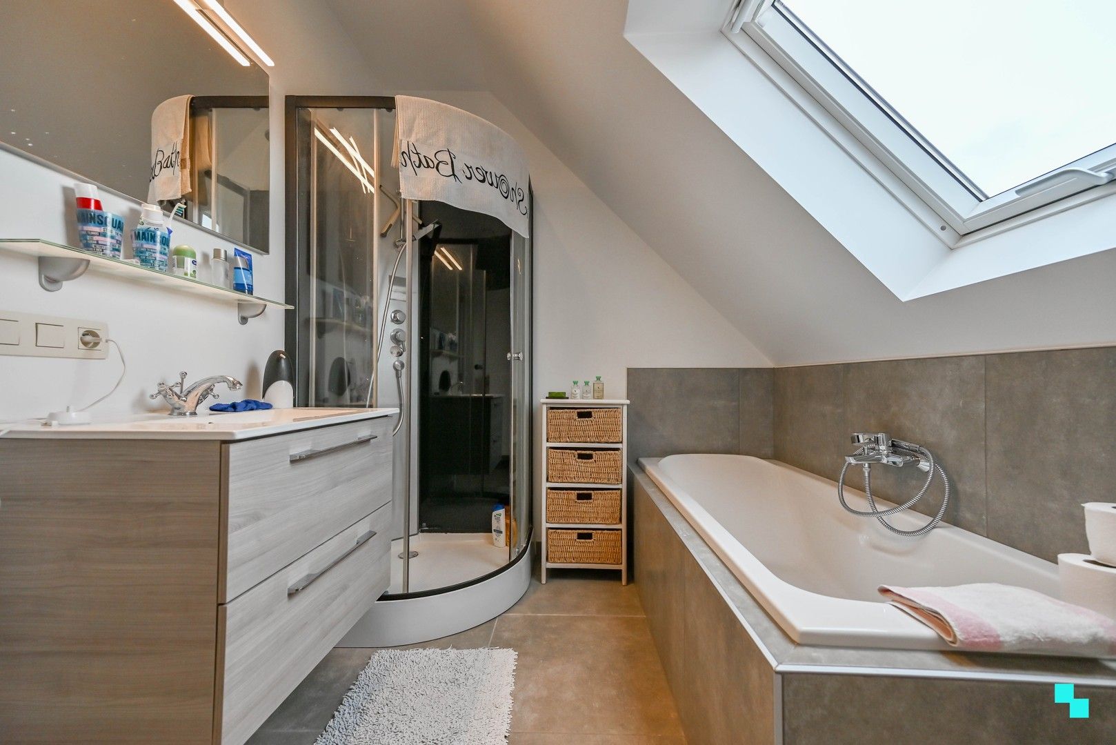 Energiezuinige woning met 2 slaapkamers & garagebox nabij centrum Izegem foto 17