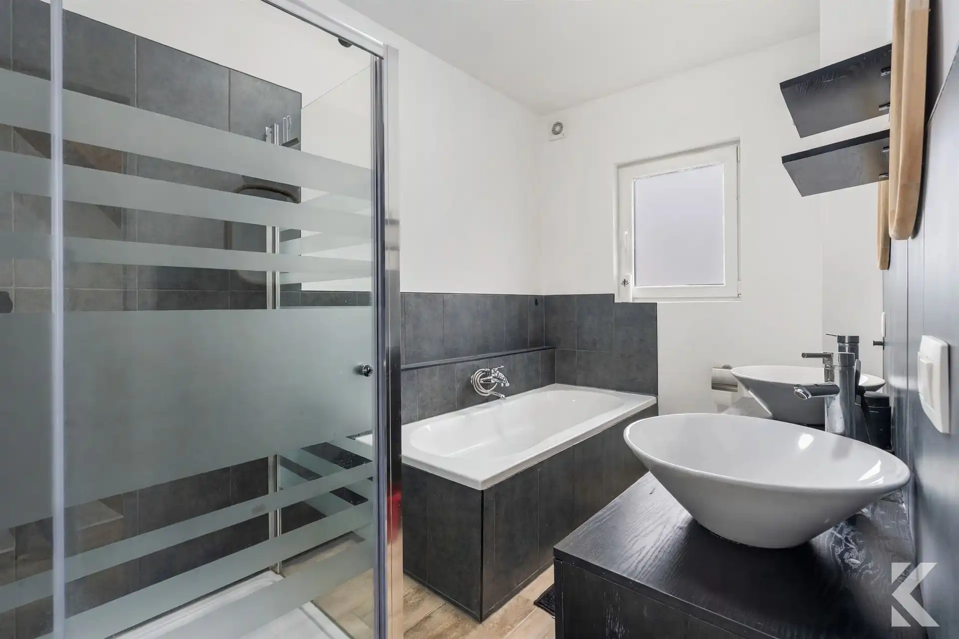 ALBATROSSTRAAT – VOLLEDIG GERENOVEERDE WONING MET TUIN foto 12