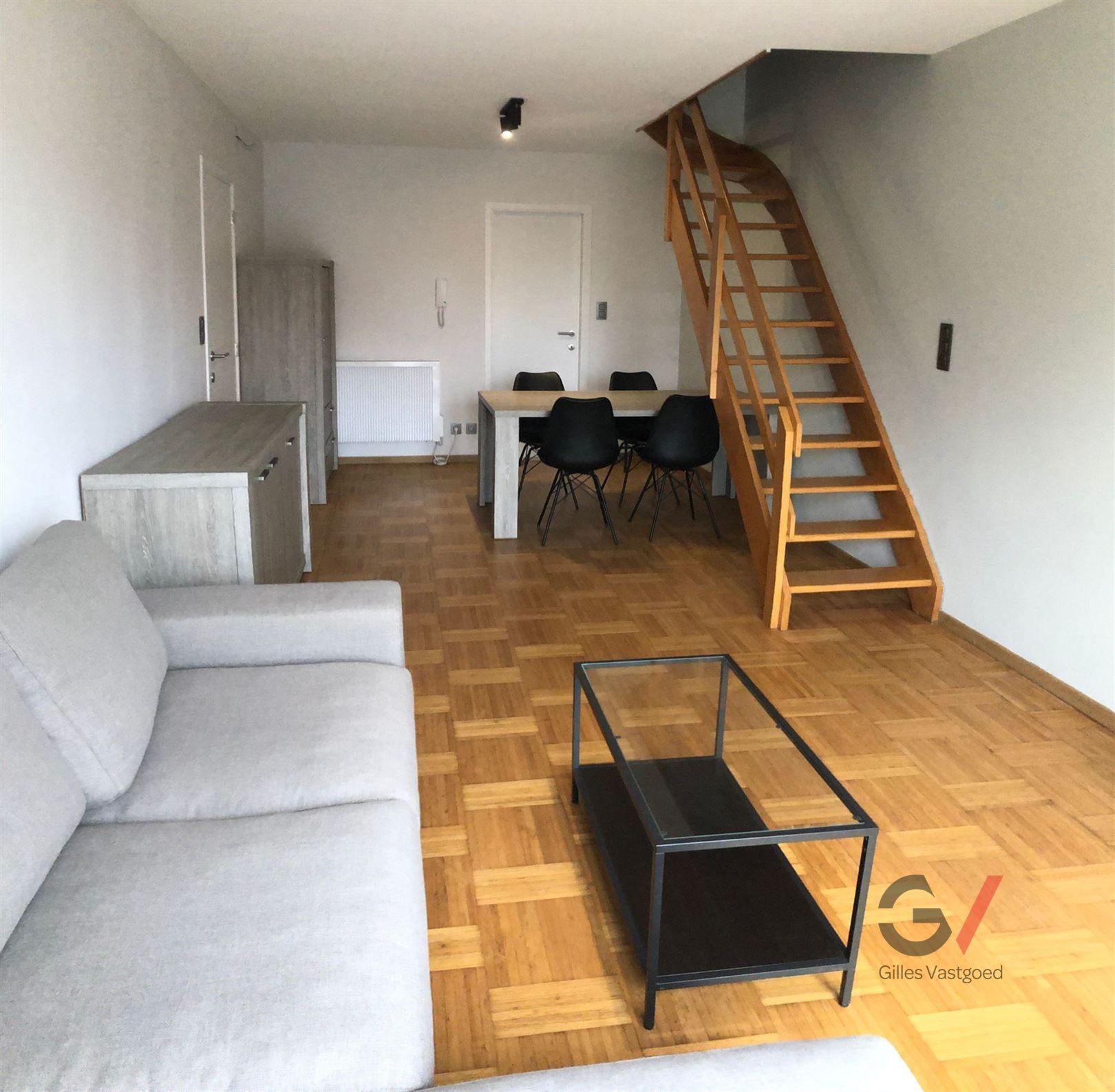 Appartement foto {{pictureIndex}}