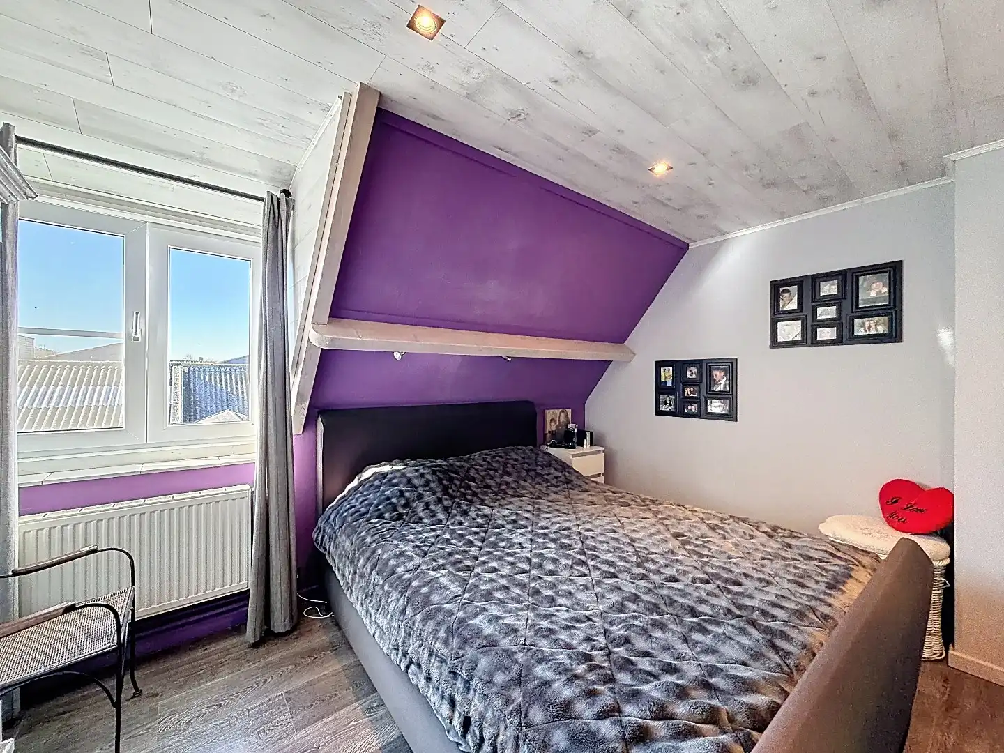 Instapklare twee-onder-een-kapwoning met uitbouw, luxe overkapping en zonnige tuin op het westen  foto 25