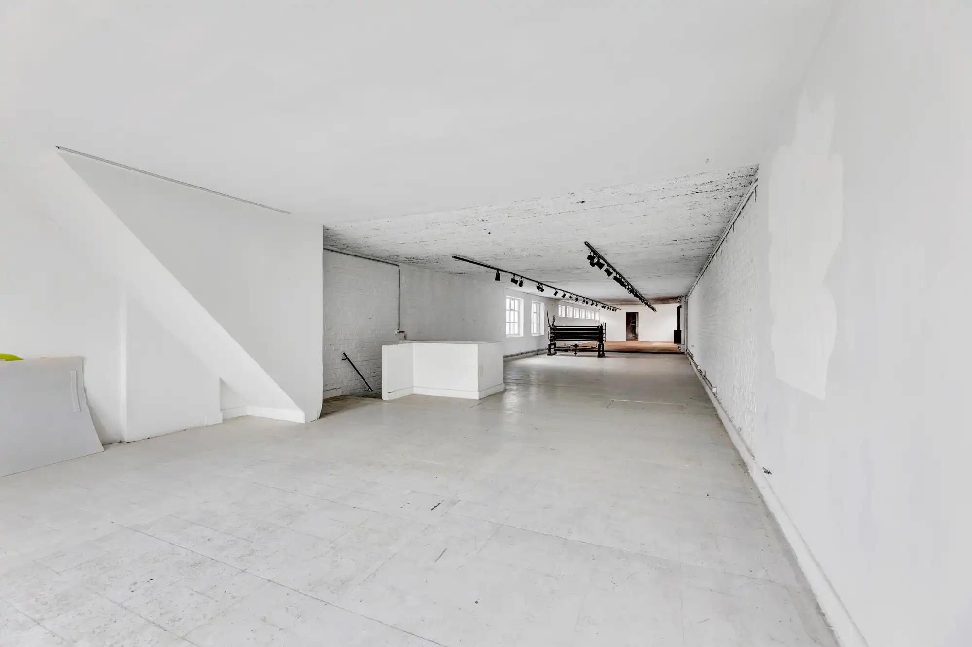 Uniek loftpand van 750m² in Aalst foto 6